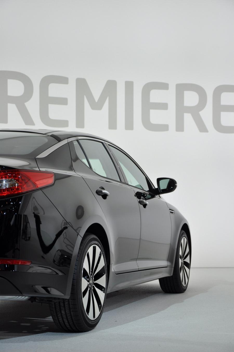  Kia Optima 2011 года  (фото 8 из 69)